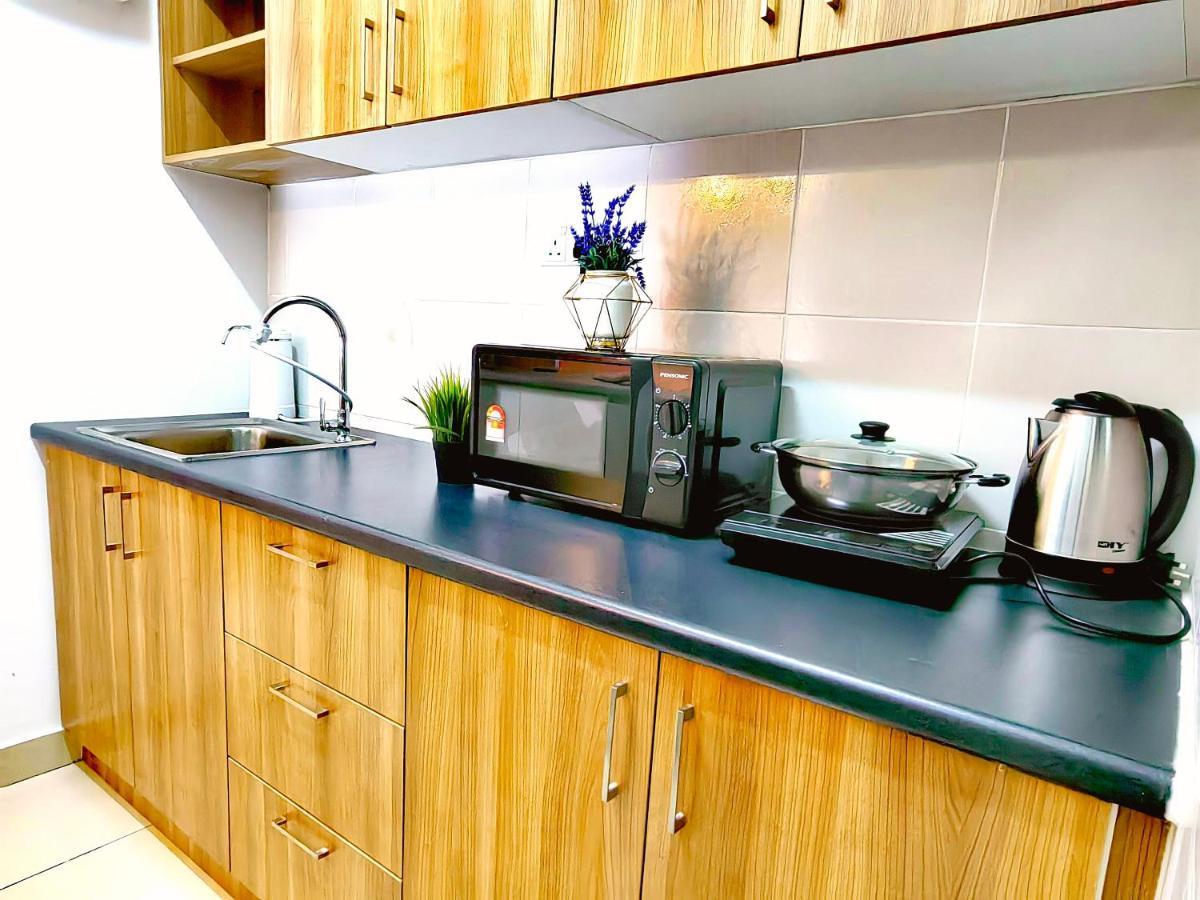 Alanis Residence 7 Pax @ Sepang Klia Kota Warisan Exterior foto